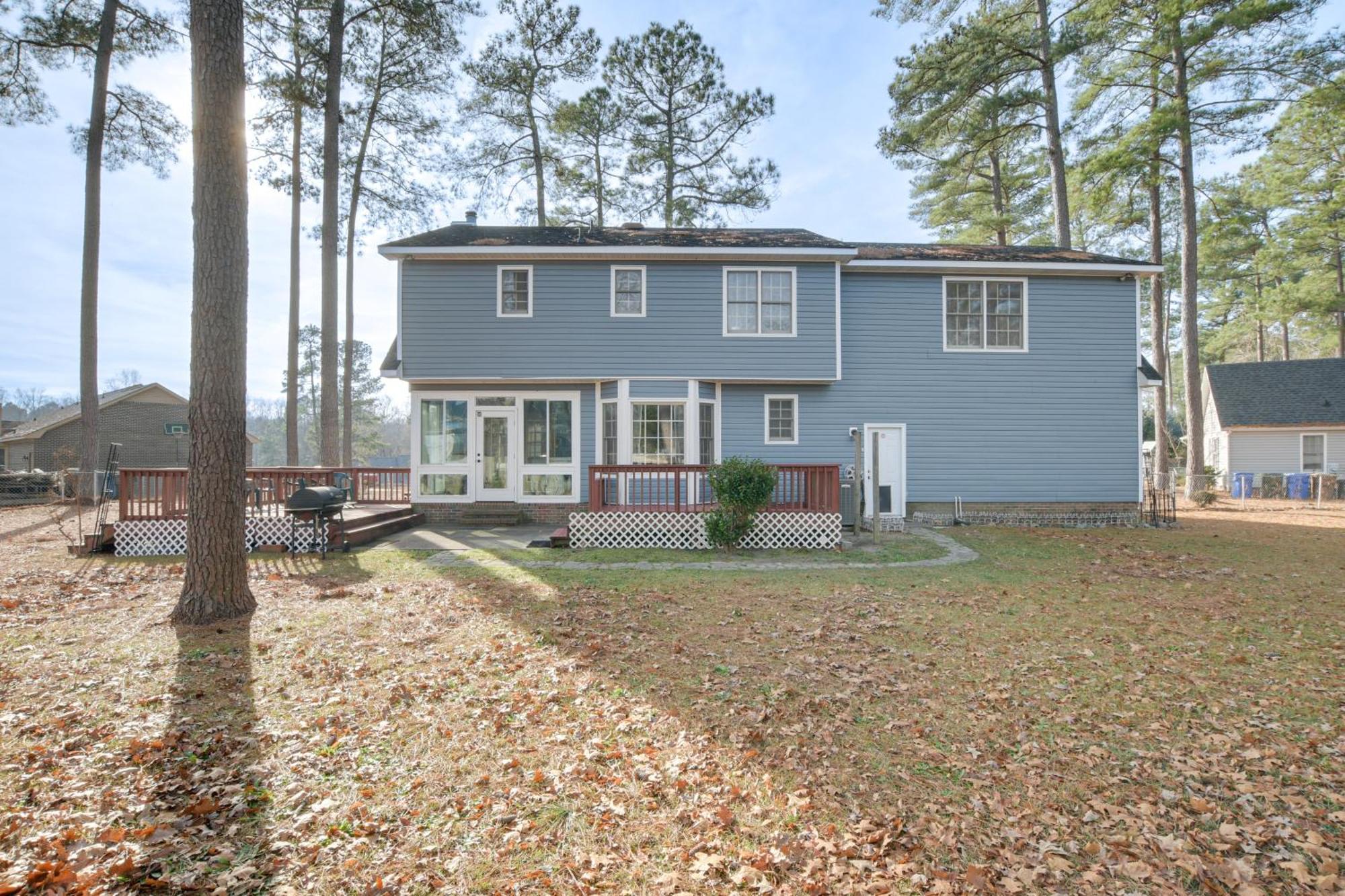 Lovely Fayetteville Home Deck And Fireplace! Exterior foto